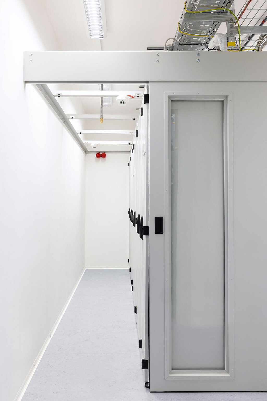 Eingang DC IT Container offen